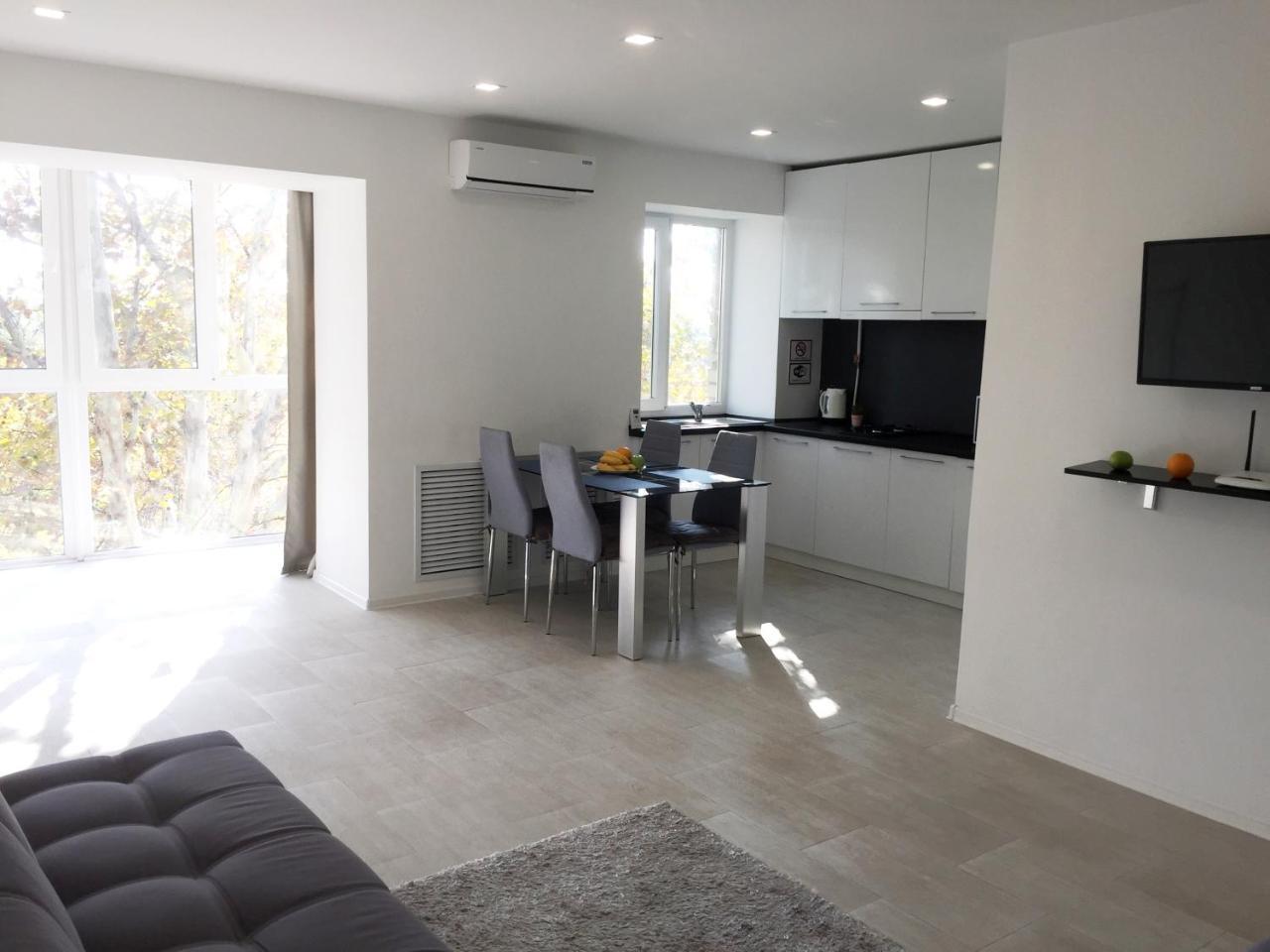Top View Apartment In The Center Херсон Екстер'єр фото